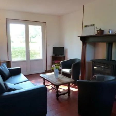 Semesterbostad House Matonniere *